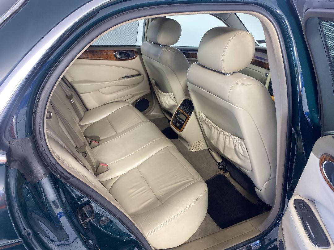 Photo '20' of Jaguar XJ8