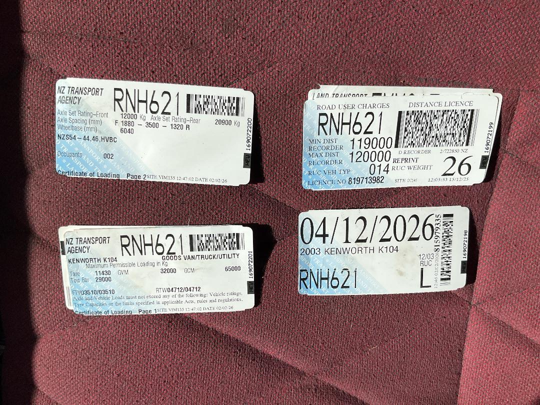 Photo '32' of Kenworth K104 Curtainsider