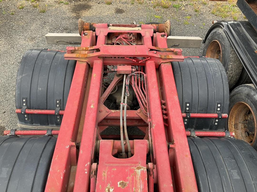 Photo '9' of Kenworth K104 Hook Bin Photo '9' of Kenworth K104 Hook Bin