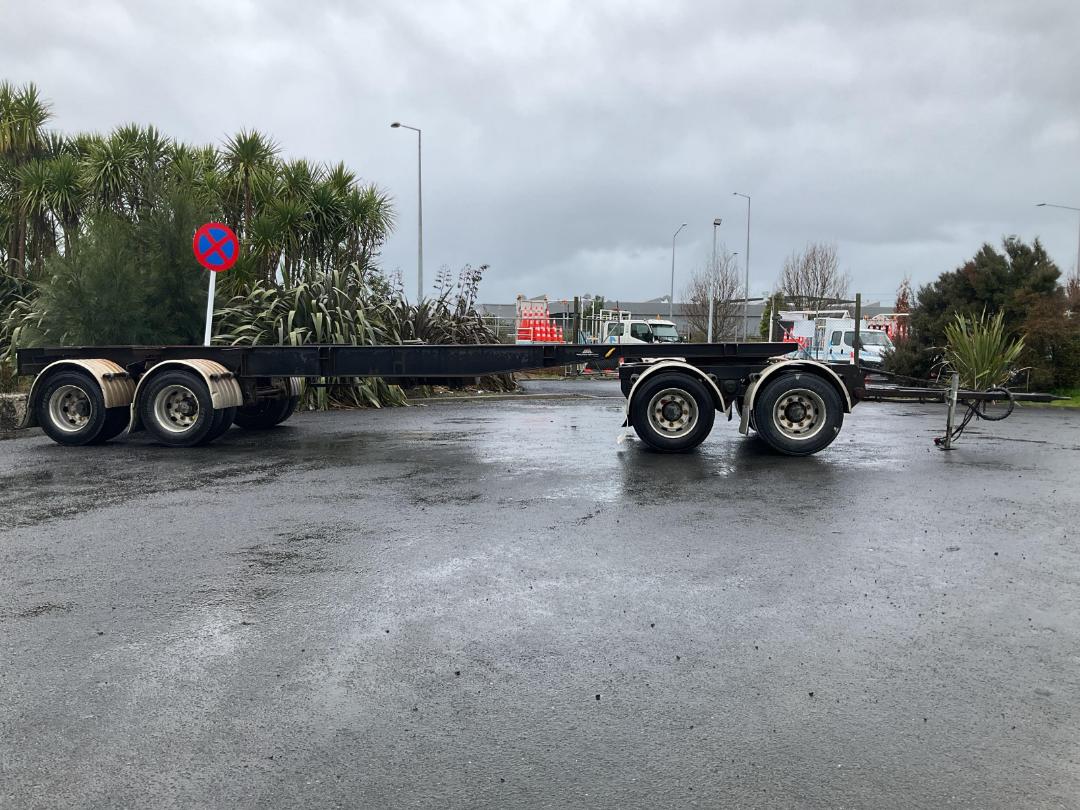 Photo '3' of M.T.E. 4A EX-TANKER Tanker Trailer Full