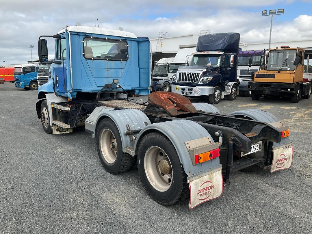 Photo '6' of Mack CX688 RST VISION Tractor Unit