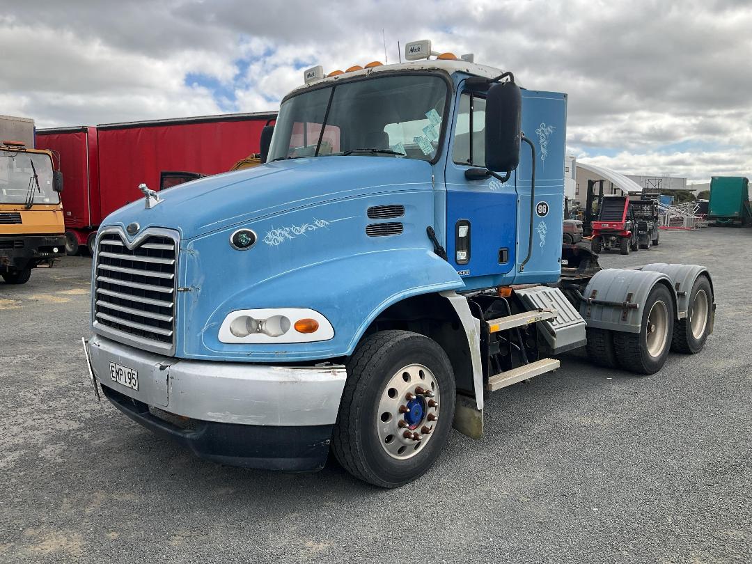 Photo '9' of Mack CX688 RST VISION Tractor Unit