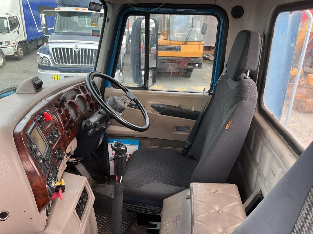 Photo '19' of Mack CX688 RST VISION Tractor Unit