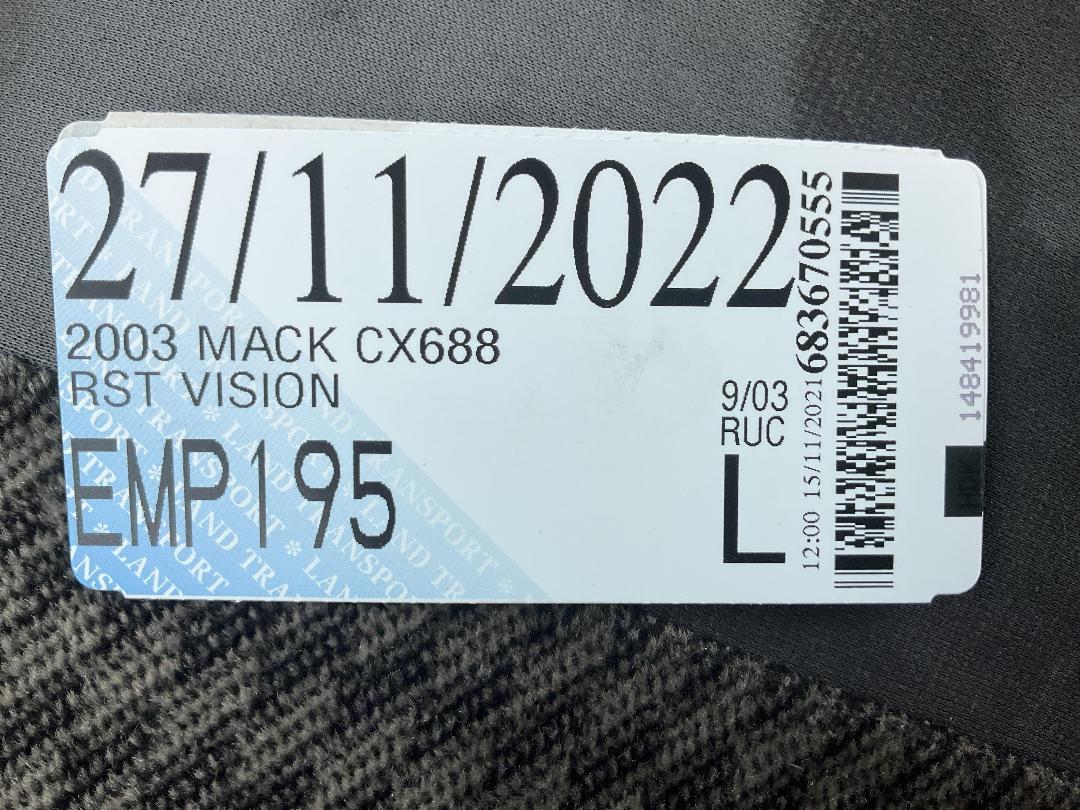 Photo '28' of Mack CX688 RST VISION Tractor Unit