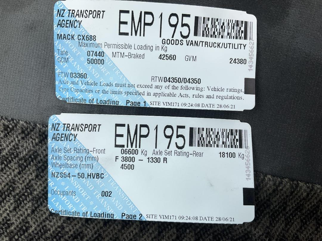 Photo '29' of Mack CX688 RST VISION Tractor Unit