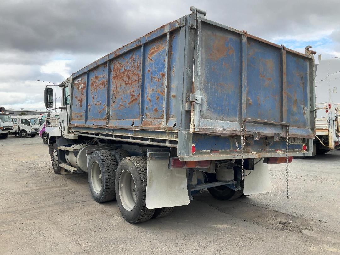 Photo '5' of Mack CX688 VISION Tipper