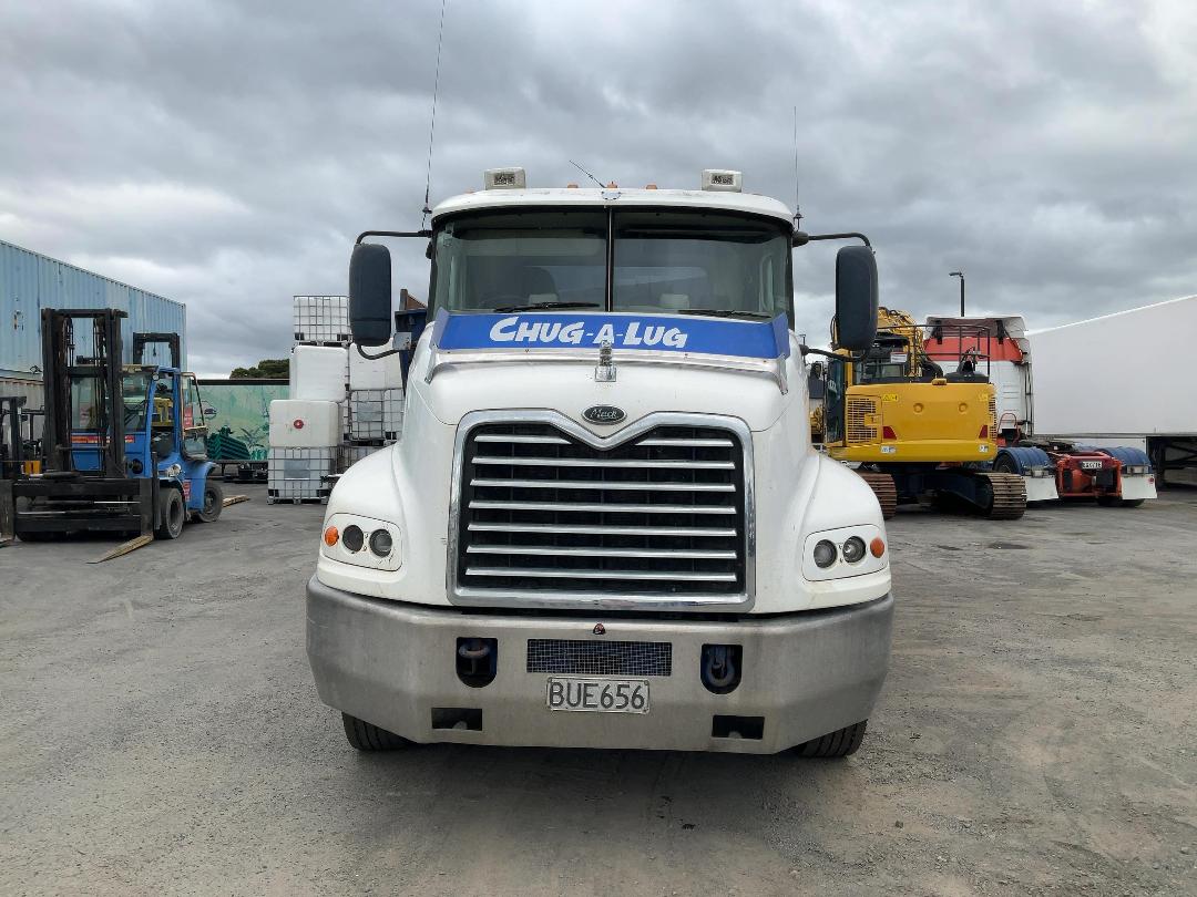 Photo '9' of Mack CX688 VISION Tipper