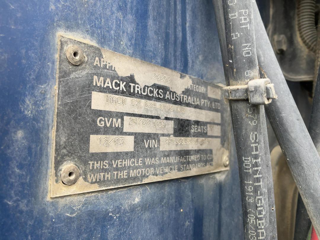 Photo '30' of Mack CX688 VISION Tipper