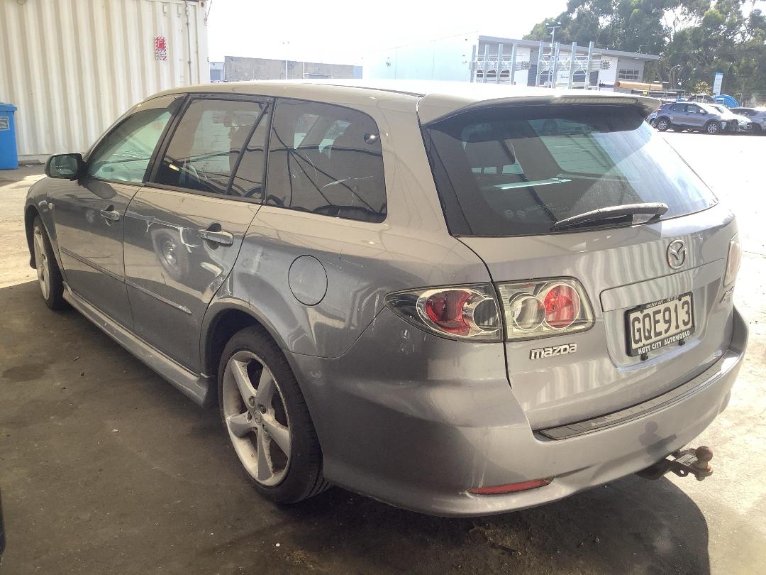 Photo '10' of Mazda Atenza