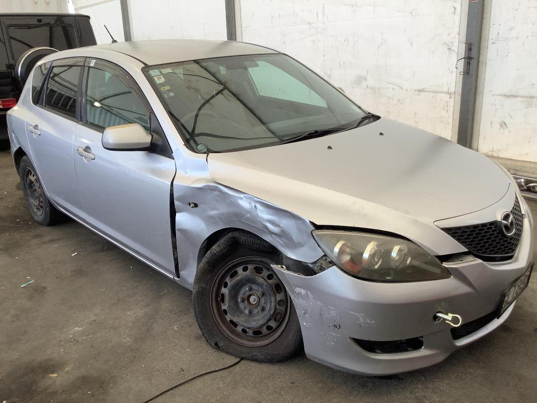 Photo '2' of Mazda Axela Photo '2' of Mazda Axela