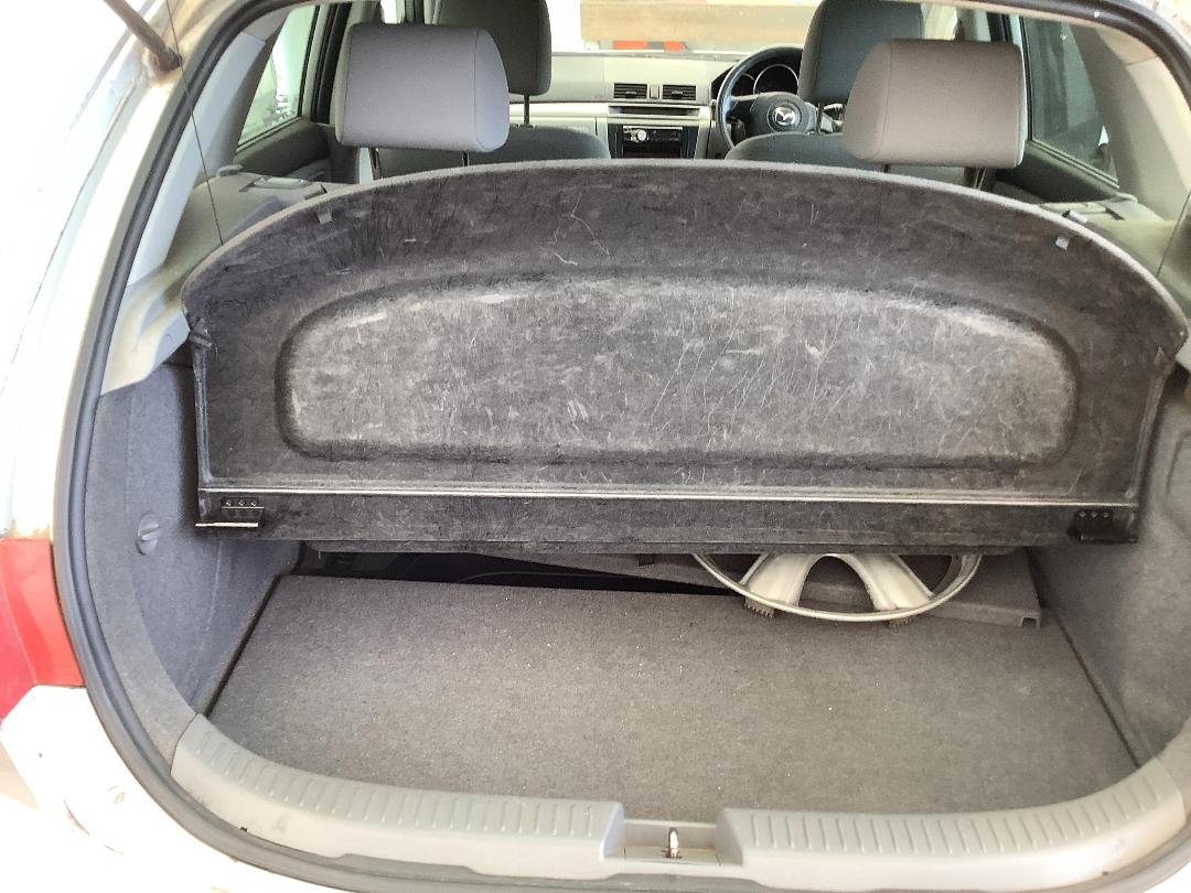 Photo '7' of Mazda Axela Photo '7' of Mazda Axela