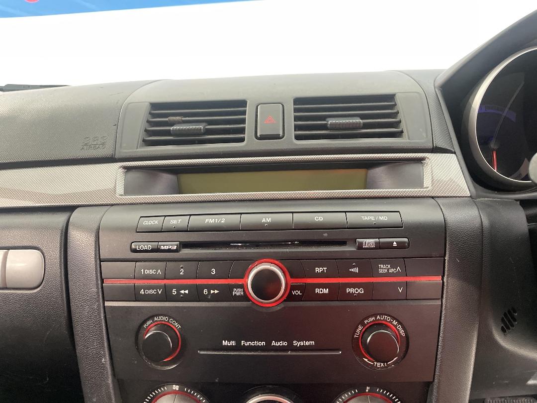 Photo '26' of Mazda Axela