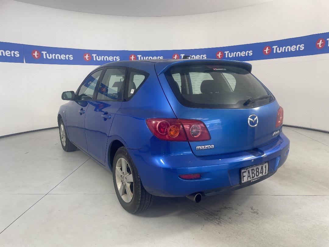 Photo '4' of Mazda Axela