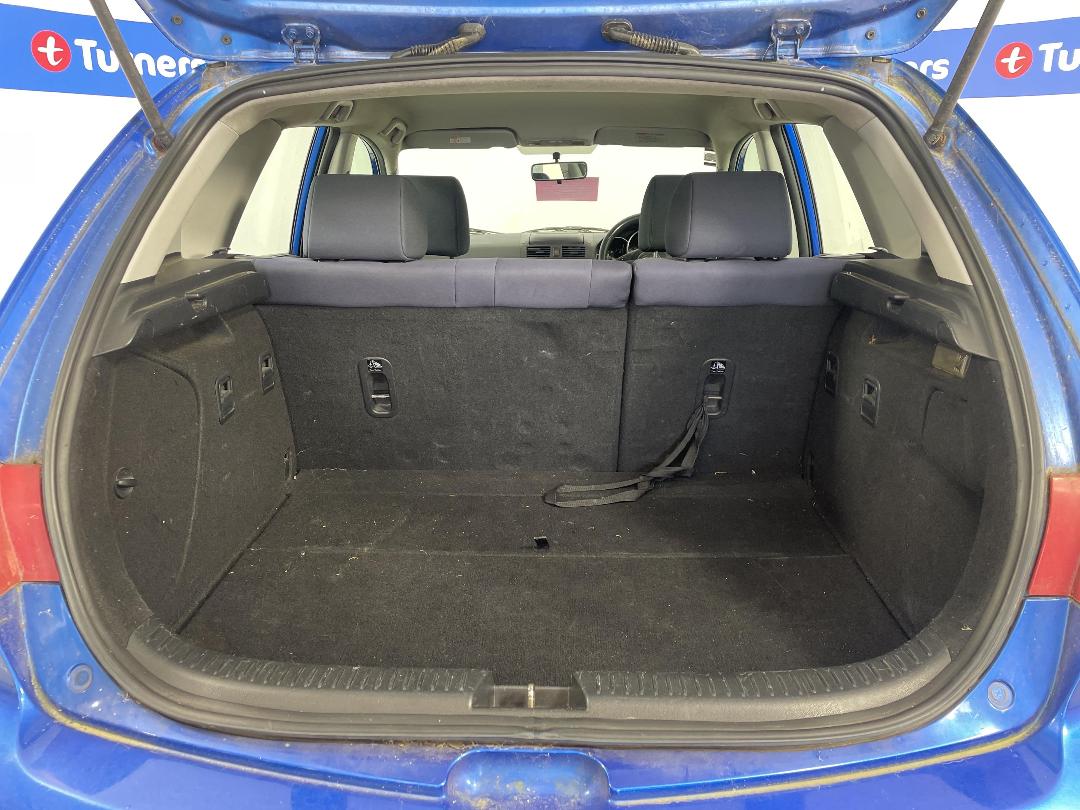 Photo '12' of Mazda Axela