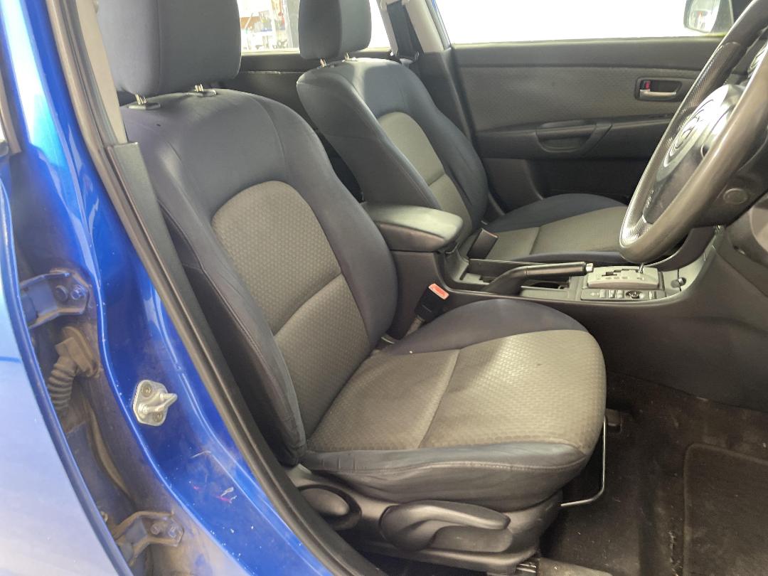 Photo '14' of Mazda Axela