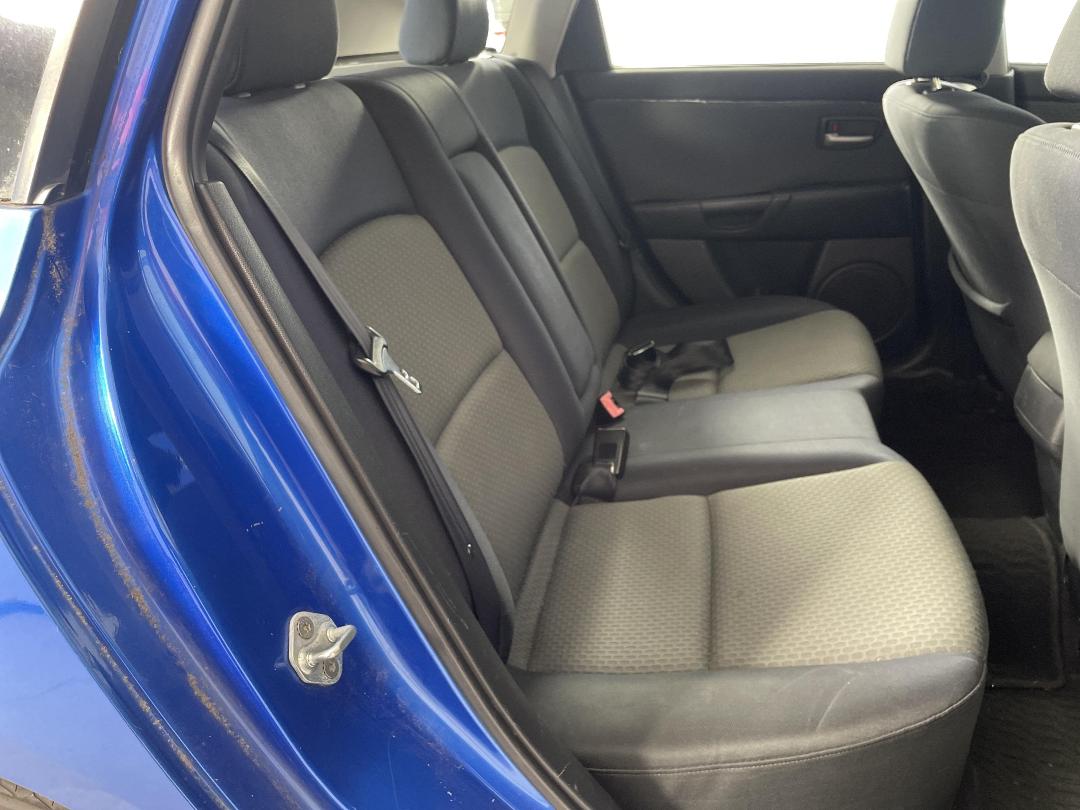 Photo '18' of Mazda Axela