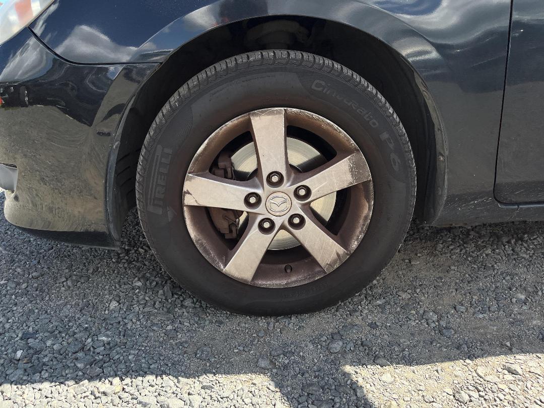 Photo '8' of Mazda Axela Photo '8' of Mazda Axela