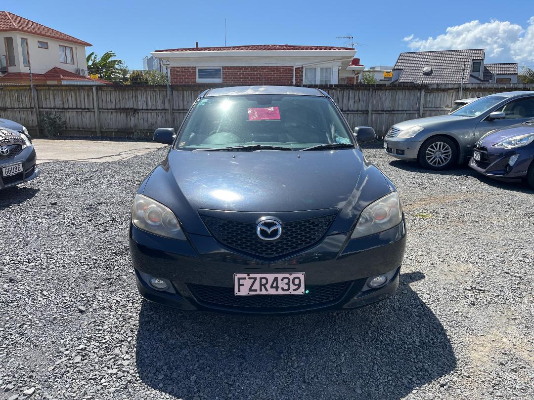 Photo '2' of Mazda Axela Photo '2' of Mazda Axela