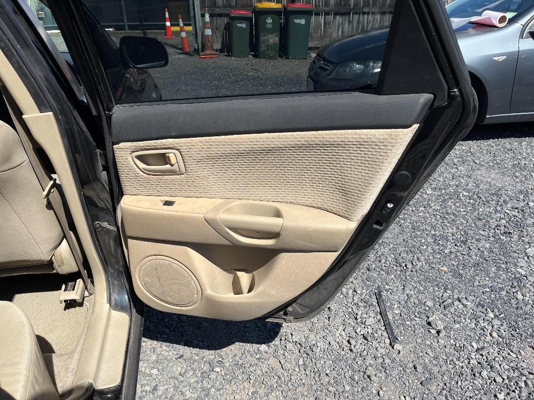 Photo '17' of Mazda Axela Photo '17' of Mazda Axela