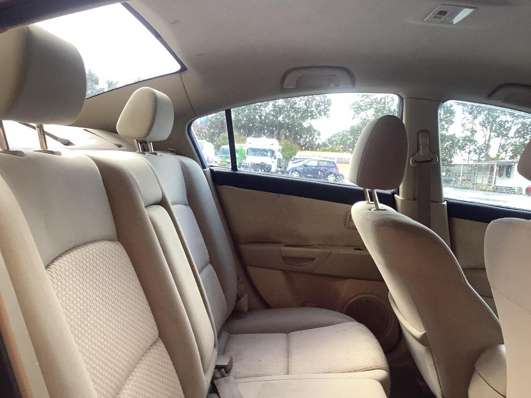 Photo '12' of Mazda Axela Photo '12' of Mazda Axela