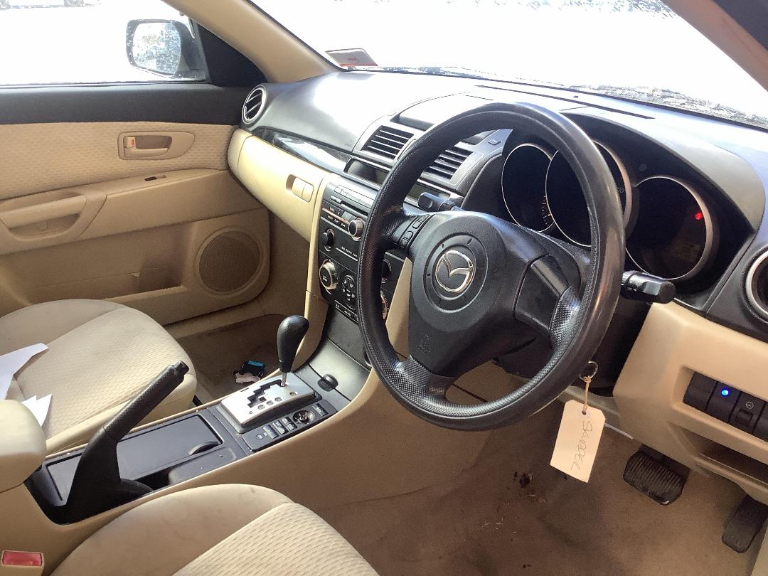 Photo '13' of Mazda Axela Photo '13' of Mazda Axela