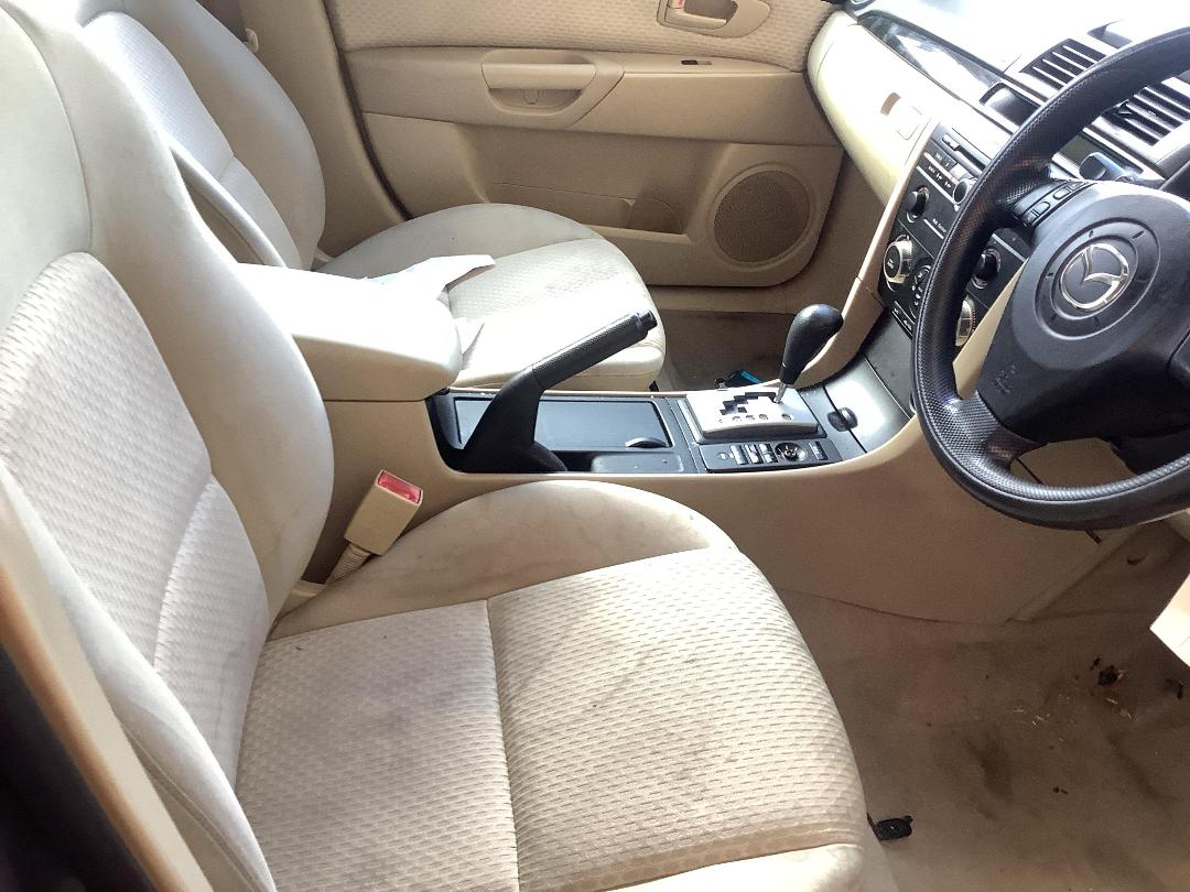 Photo '14' of Mazda Axela Photo '14' of Mazda Axela