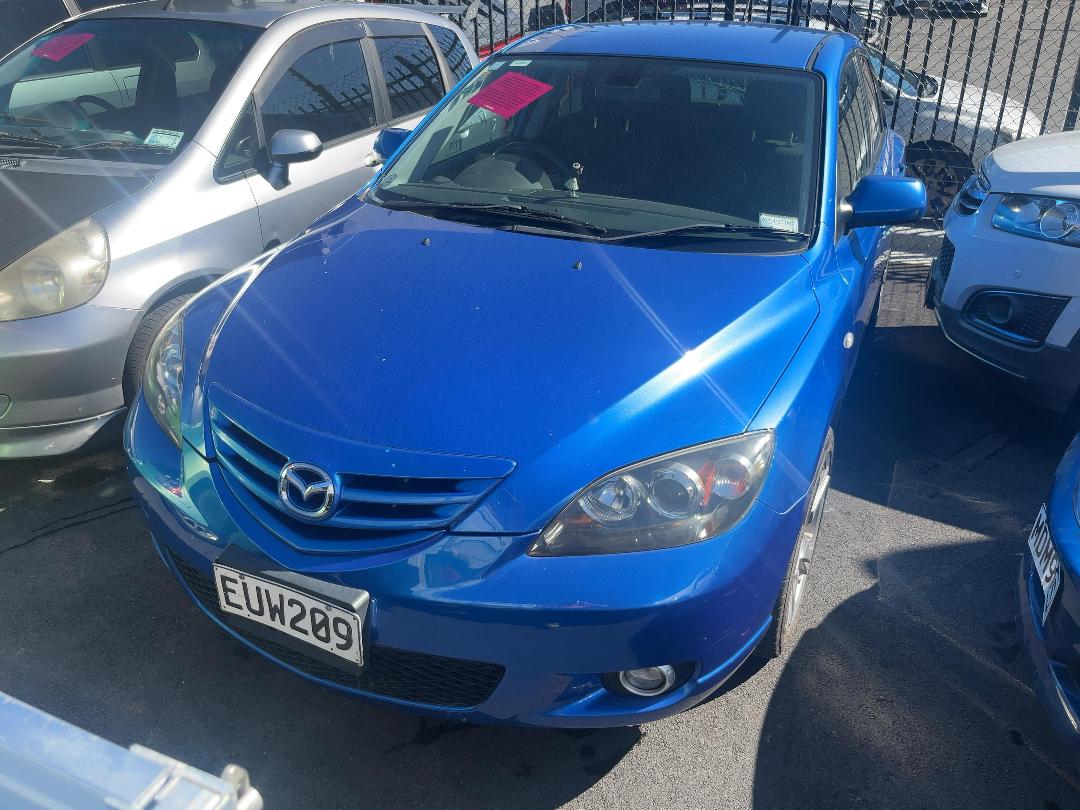 Photo '2' of Mazda Axela