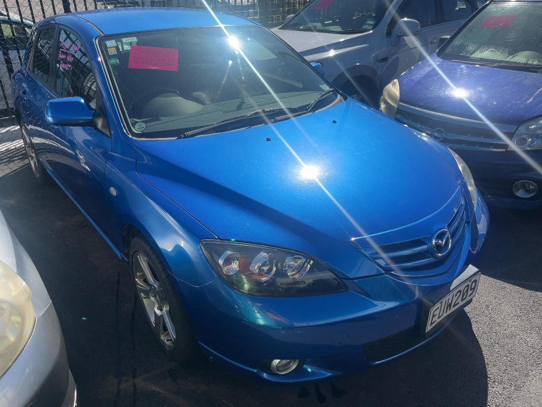 Photo '3' of Mazda Axela