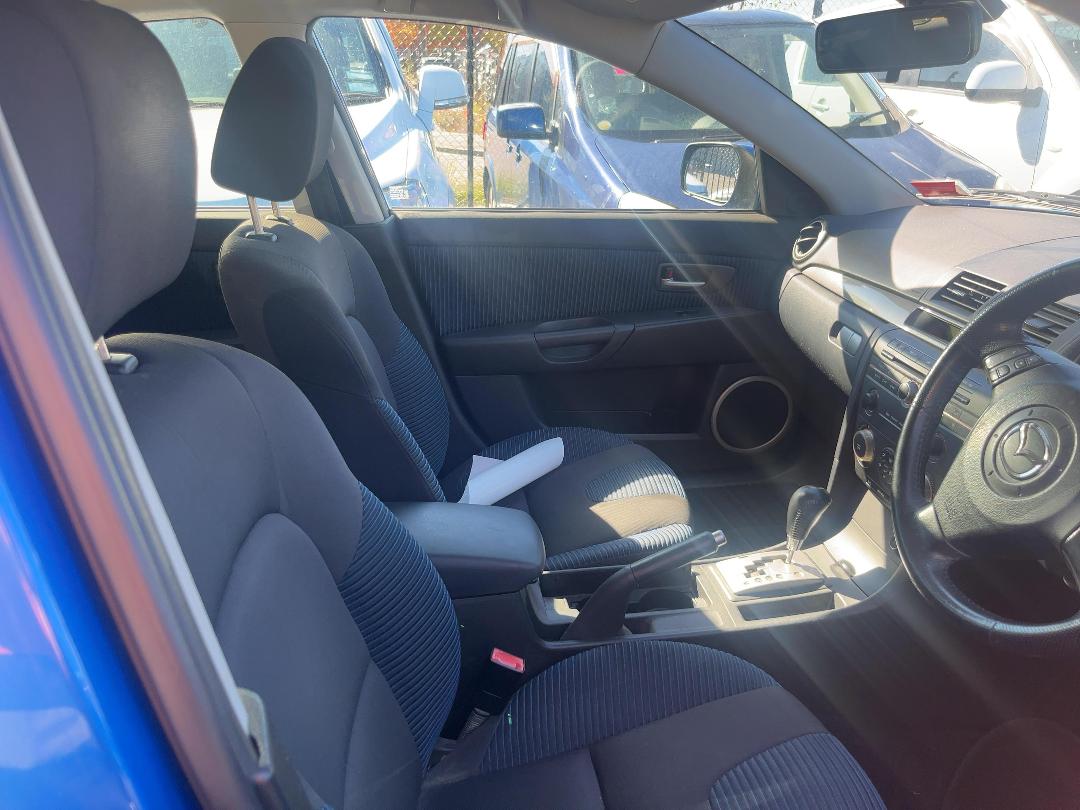 Photo '12' of Mazda Axela