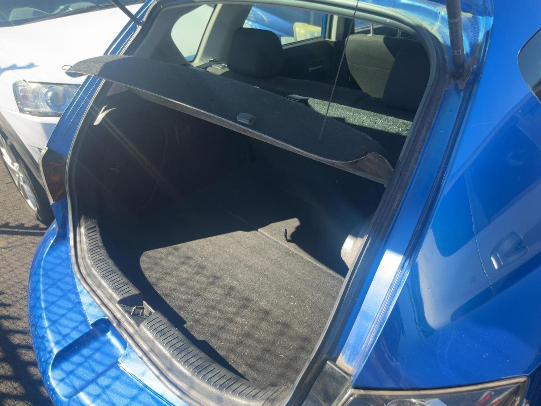 Photo '15' of Mazda Axela