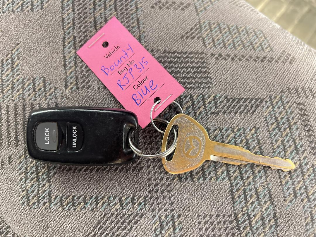 Photo '21' of Mazda Bounty