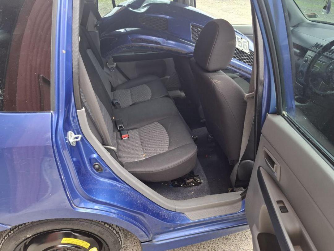 Photo '10' of Mazda Demio Photo '10' of Mazda Demio