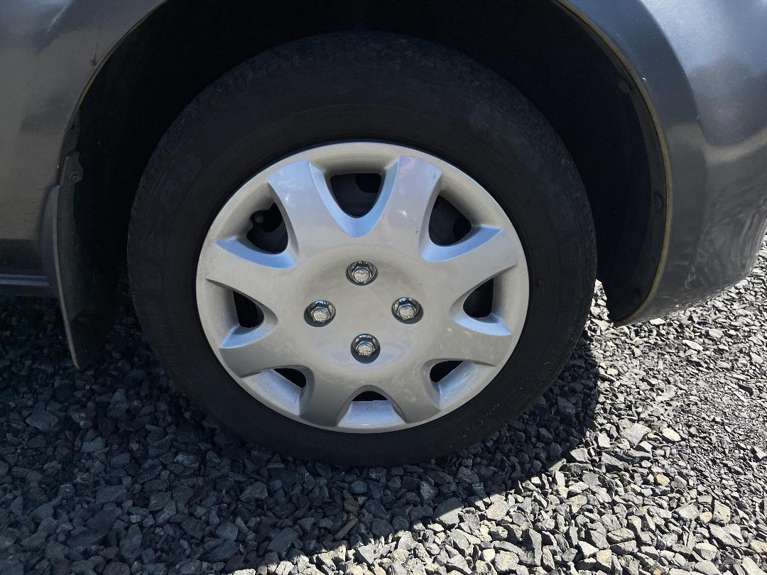 Photo '7' of Mazda Demio