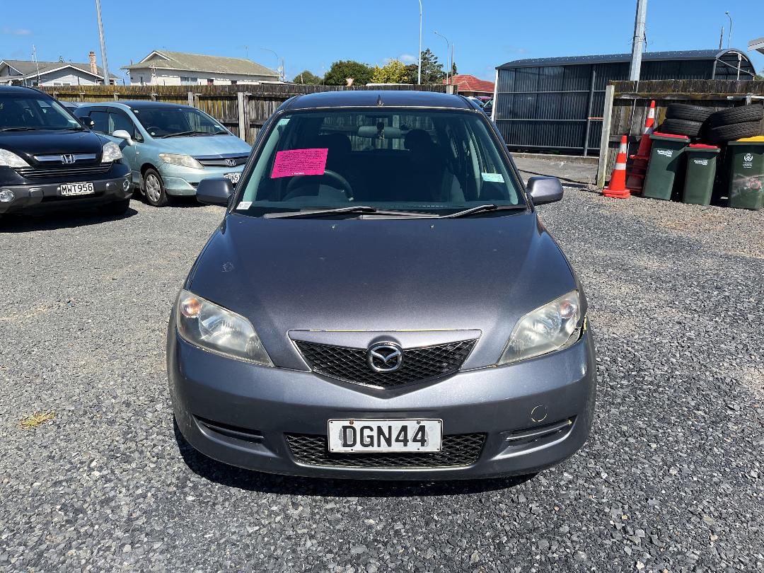 Photo '2' of Mazda Demio