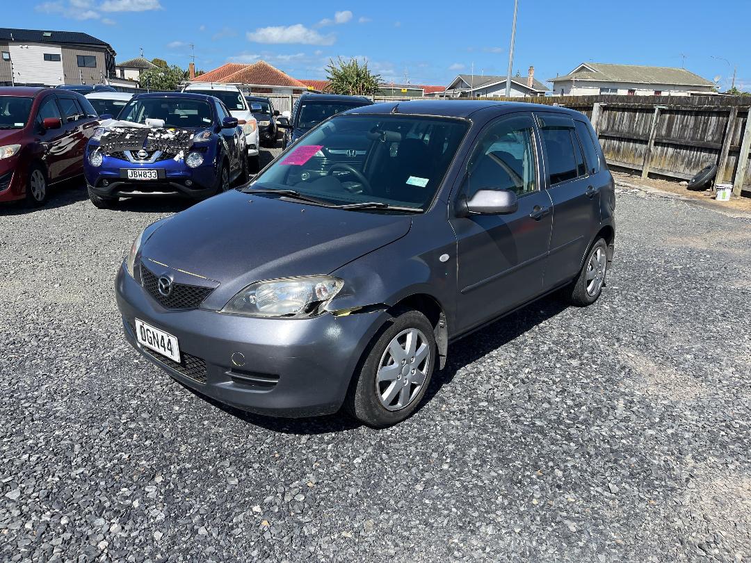 Photo '3' of Mazda Demio