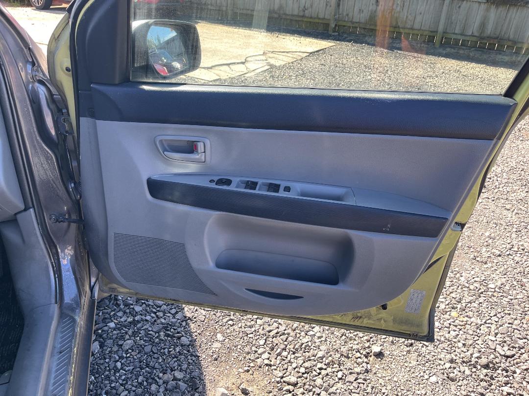 Photo '13' of Mazda Demio