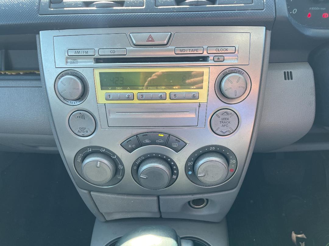 Photo '21' of Mazda Demio