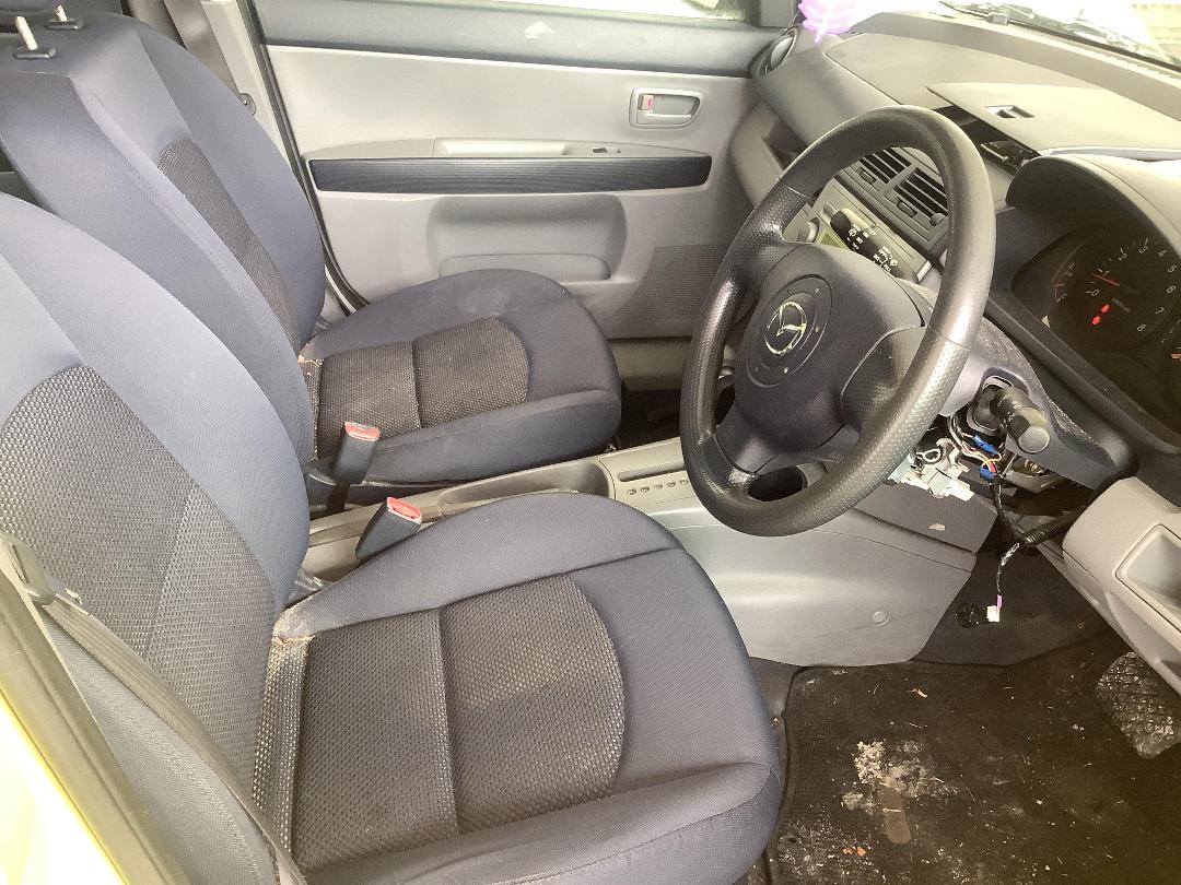 Photo '12' of Mazda Demio