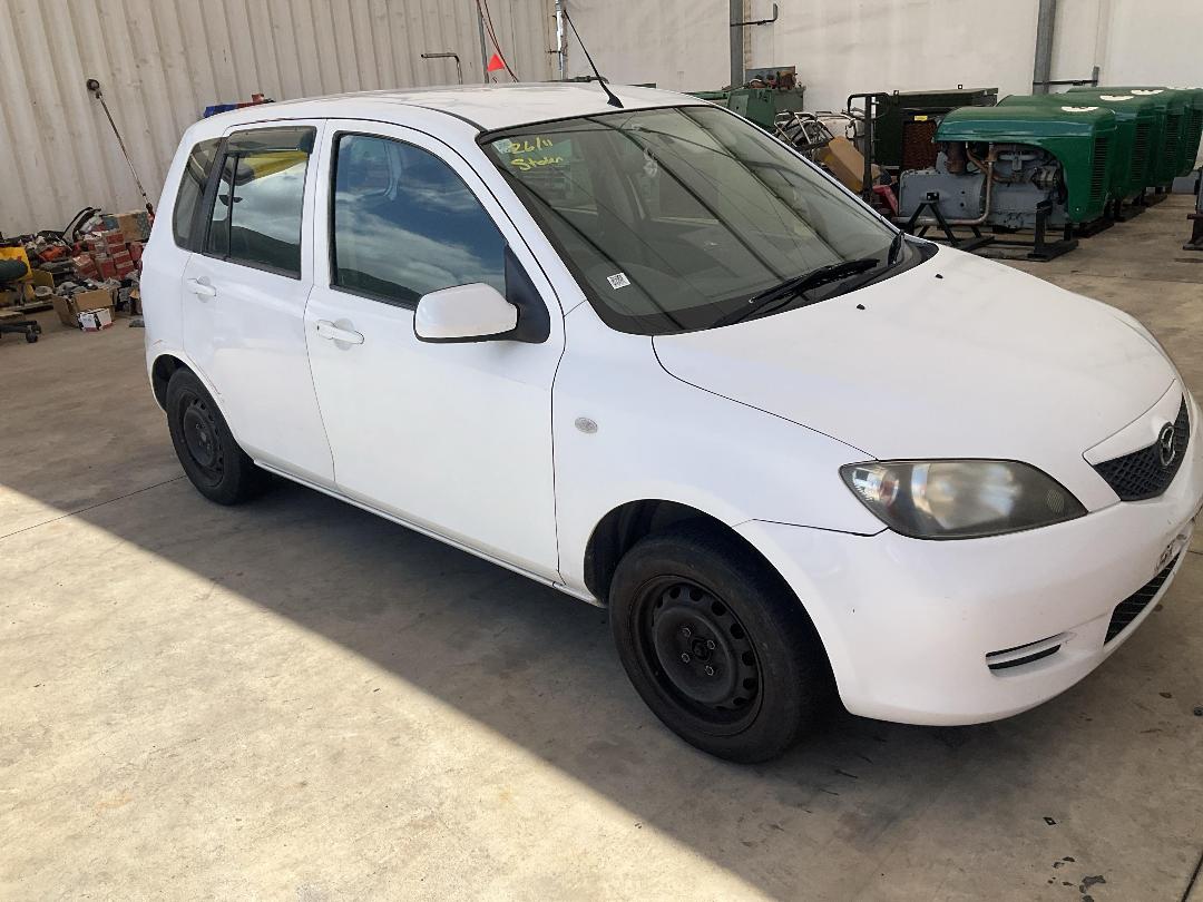 Photo '6' of Mazda Demio Casual