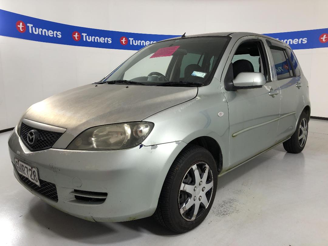 Photo '4' of Mazda Demio