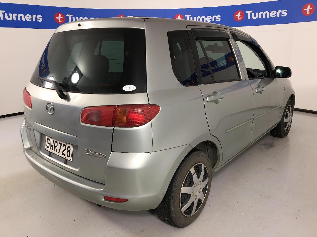 Photo '7' of Mazda Demio