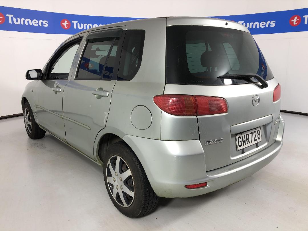 Photo '10' of Mazda Demio