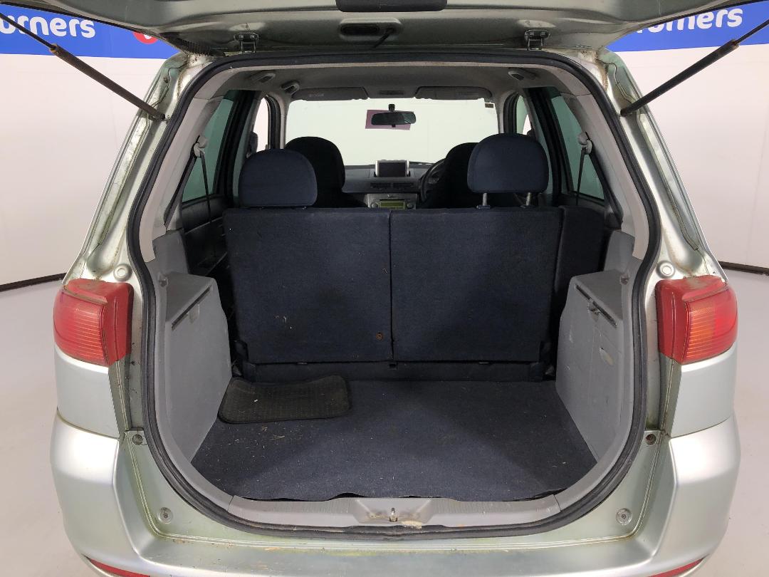 Photo '12' of Mazda Demio