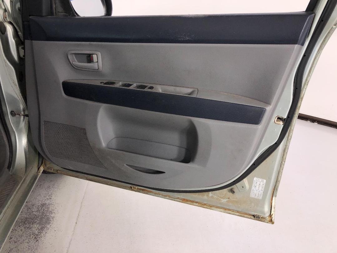 Photo '13' of Mazda Demio