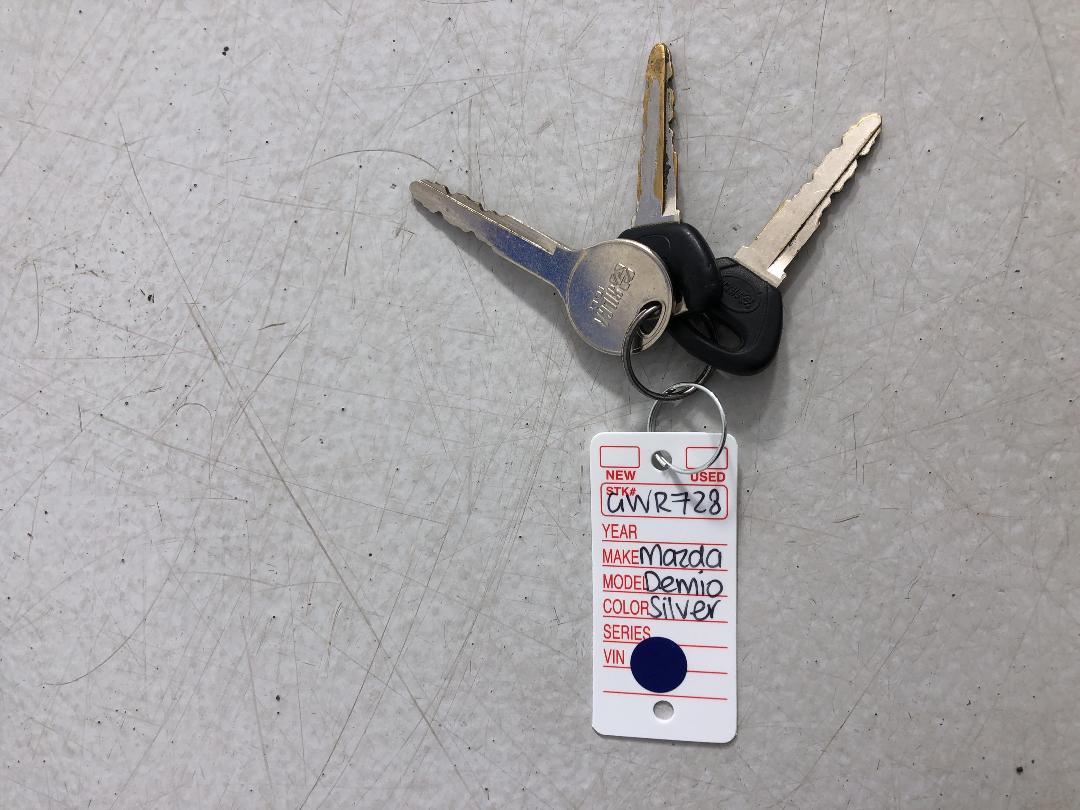 Photo '15' of Mazda Demio