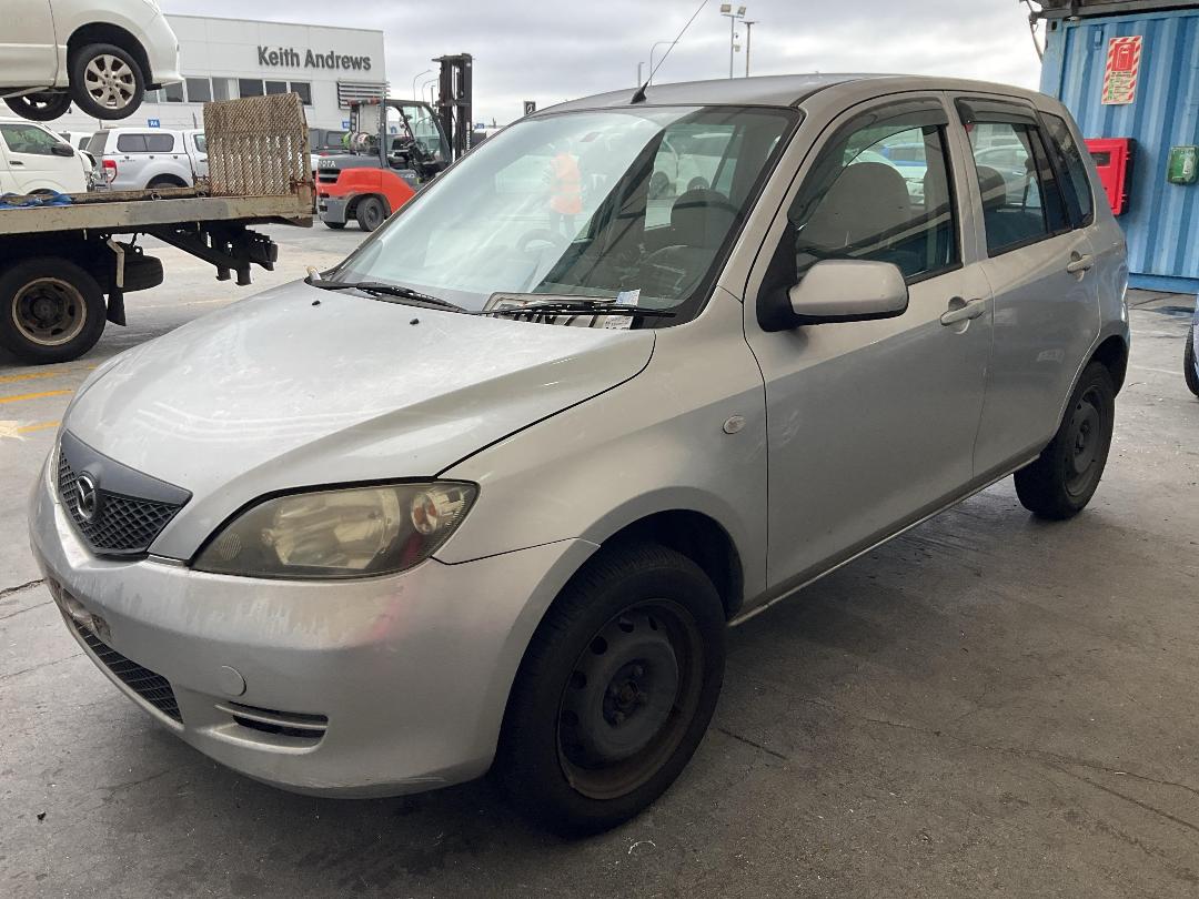 Photo '2' of Mazda Demio