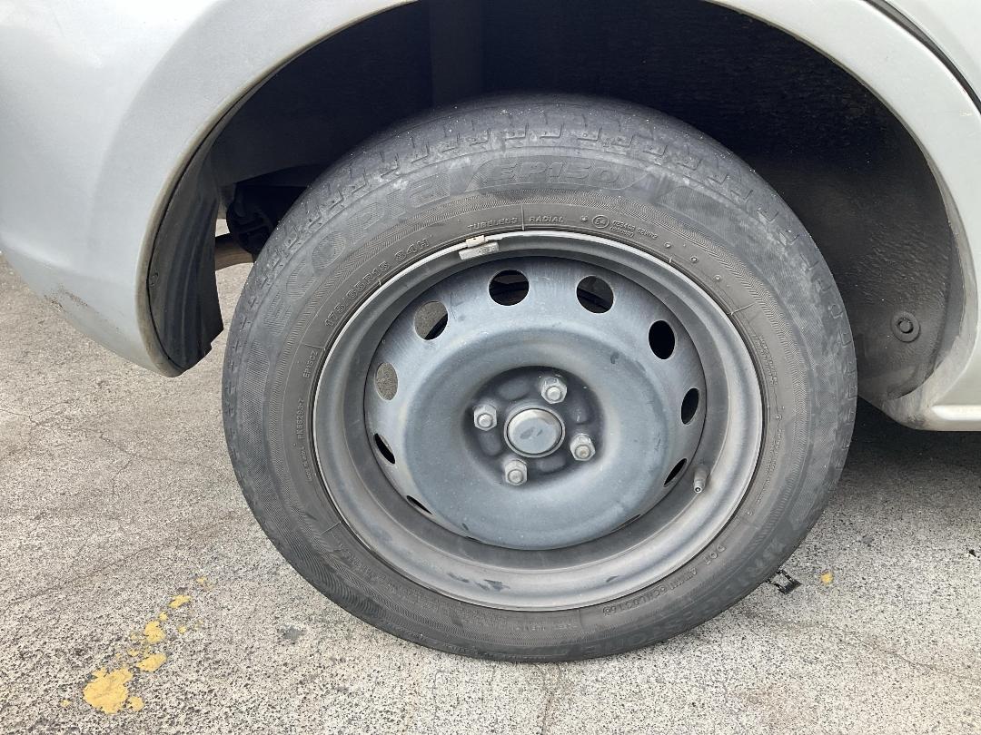 Photo '21' of Mazda Demio