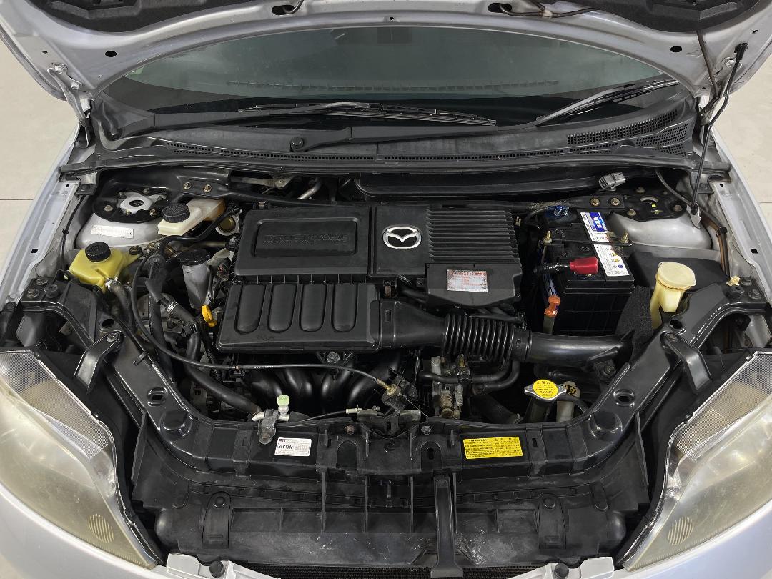 Photo '13' of Mazda Demio Photo '13' of Mazda Demio