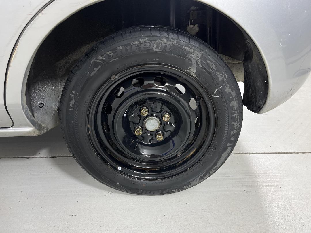 Photo '11' of Mazda Demio Photo '11' of Mazda Demio