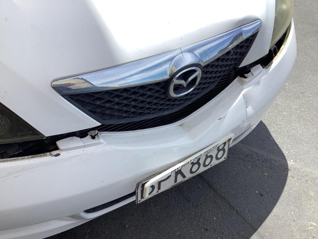 Photo '2' of Mazda Mazda2